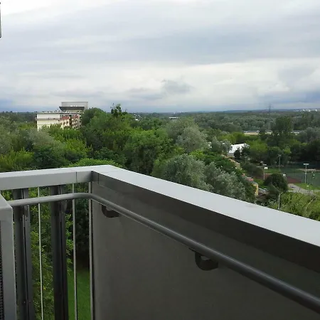 Pelikan With View